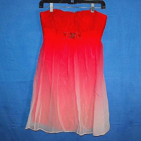 BCBGMAXAZRIA Strapless Ombre Cocktail Dress - Women's Size 4 - Red to Pink - Emb - Picture 1 of 13